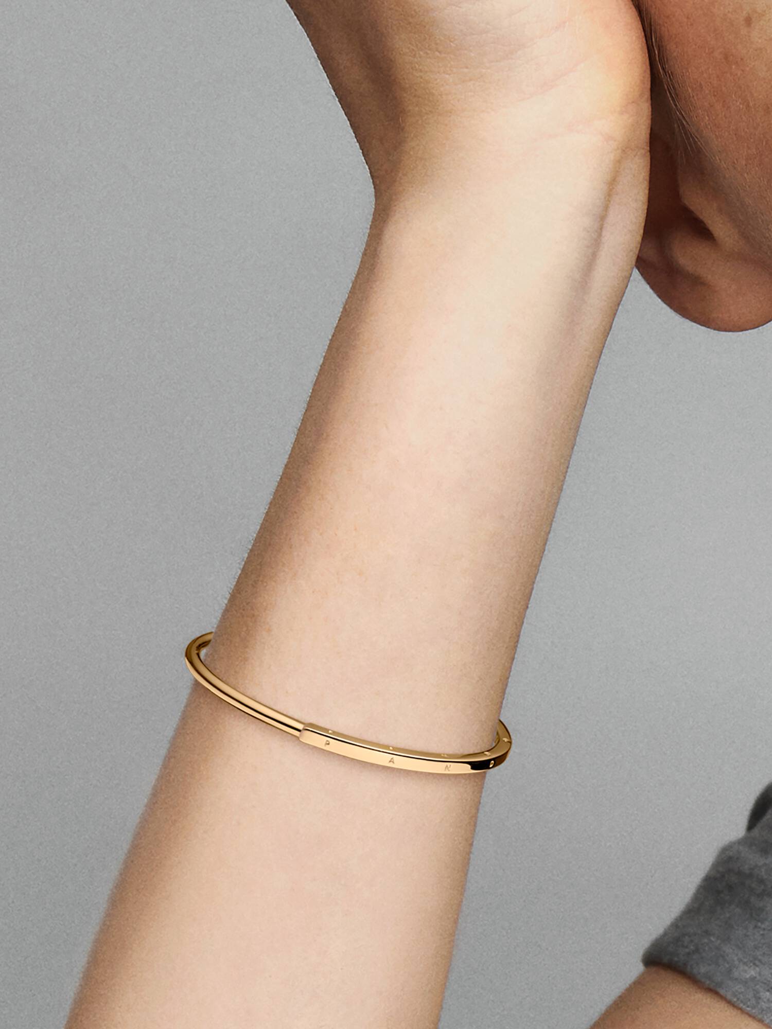 Pandora Signature I-D bangle