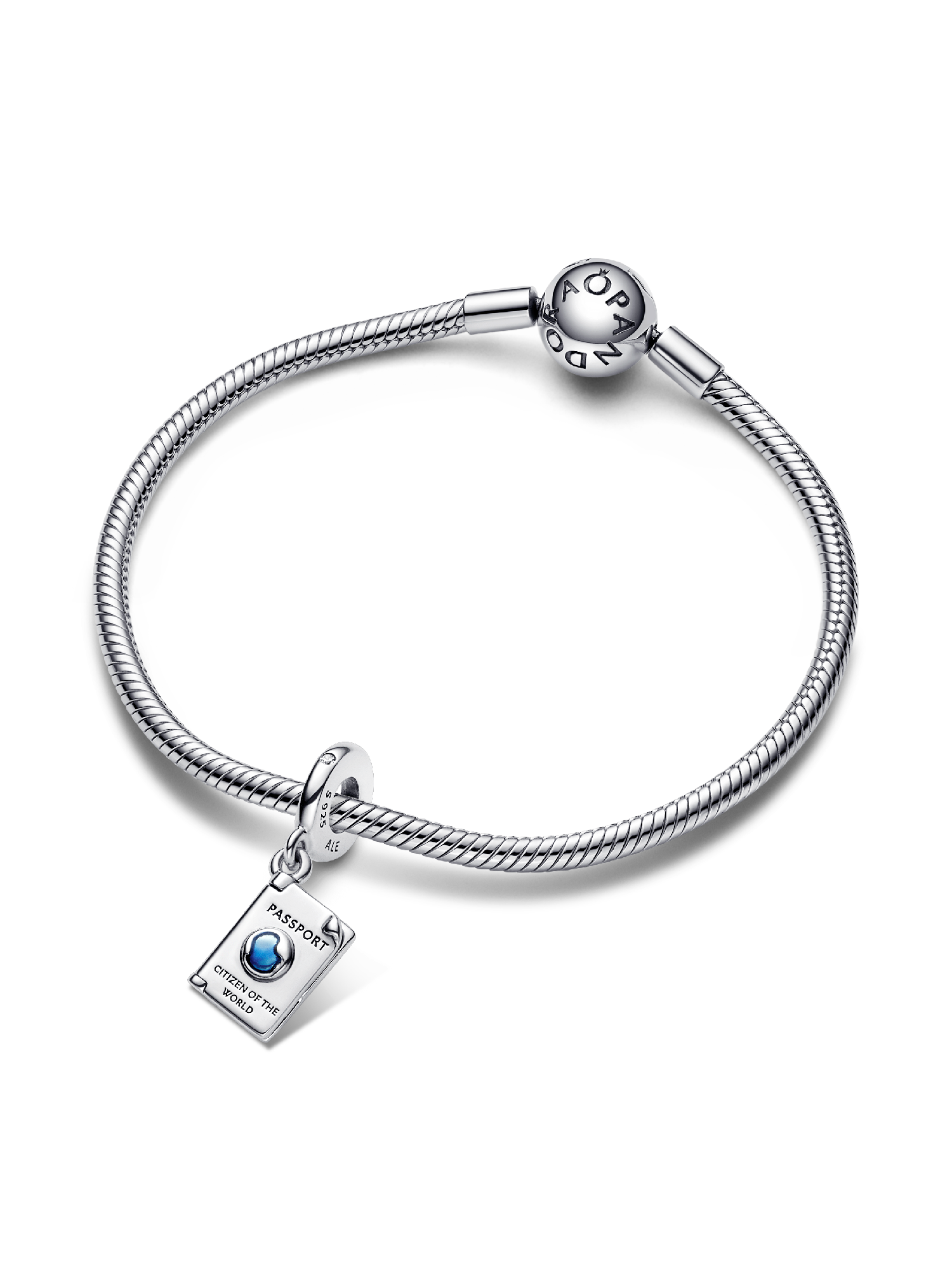 Openable Passport Dangle Charm | スターリングシルバー | パンドラ'
