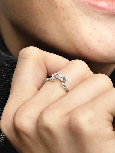 Disney Minnie Mouse Ears Silhouette Puzzle Ring