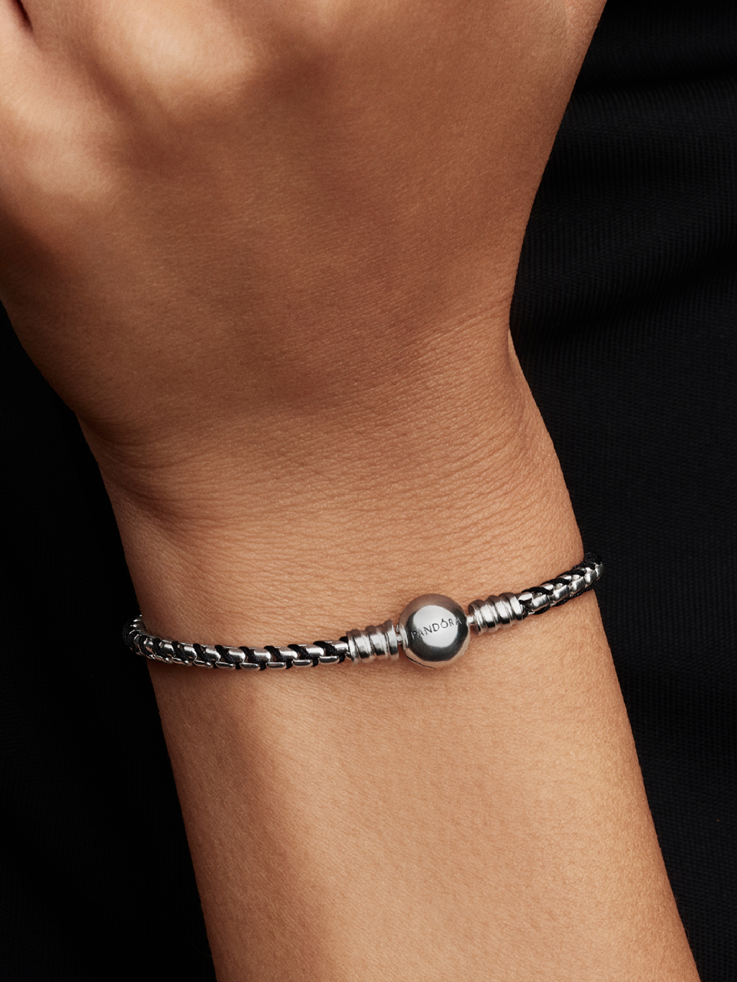 Black Cord Box Chain Bracelet | スターリングシルバー | パンドラ'