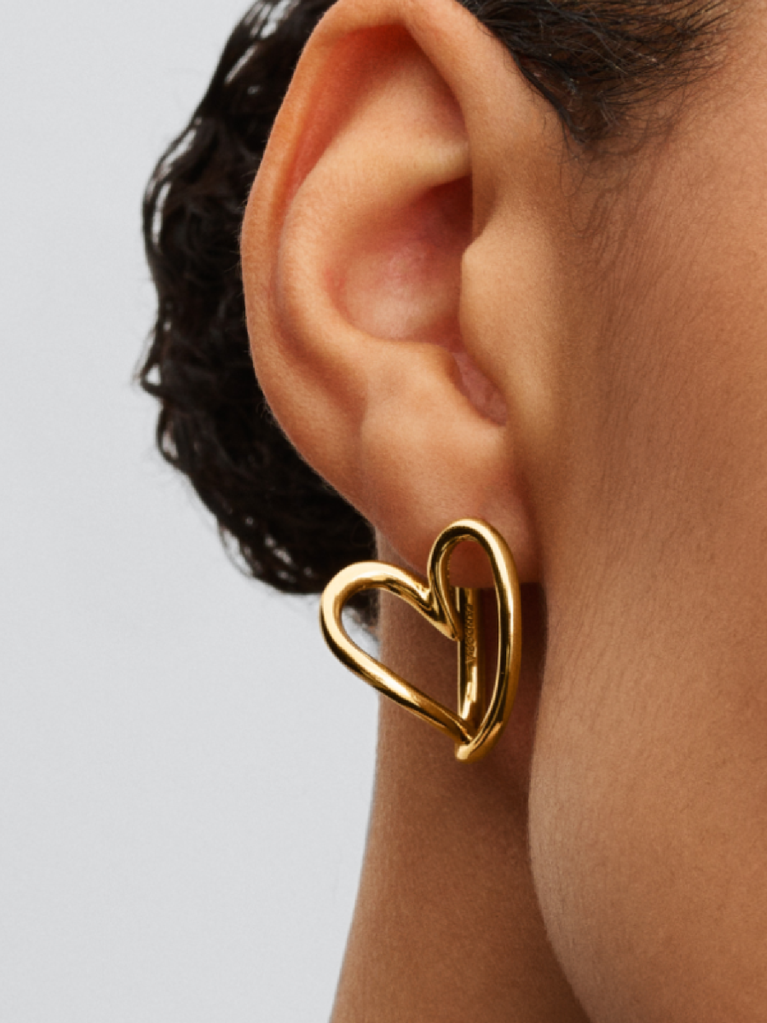 Organically Shaped Heart Hoop Earrings | ゴールドプレーティング