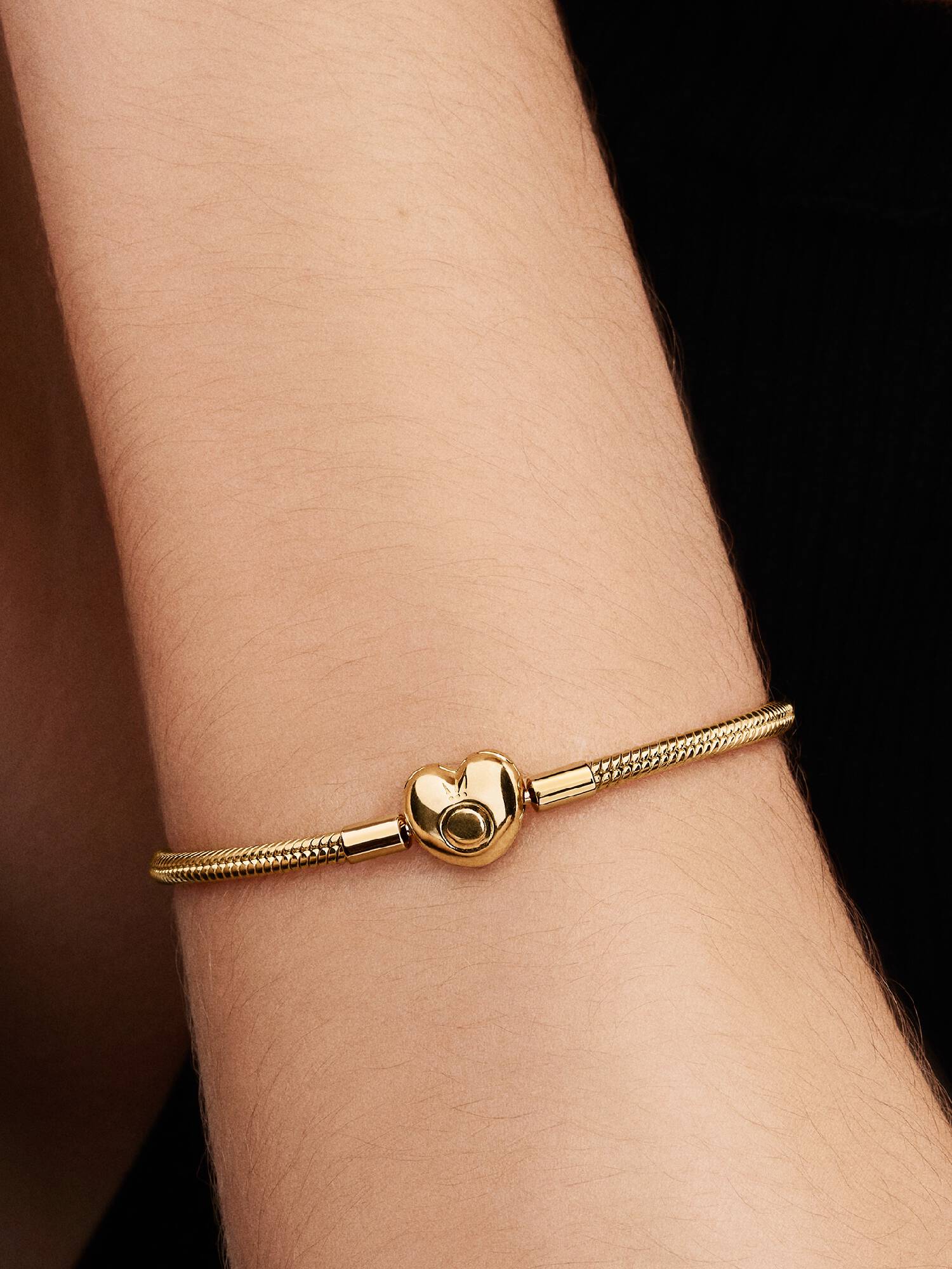 Pandora Moments Heart Clasp Snake Chain Bracelet