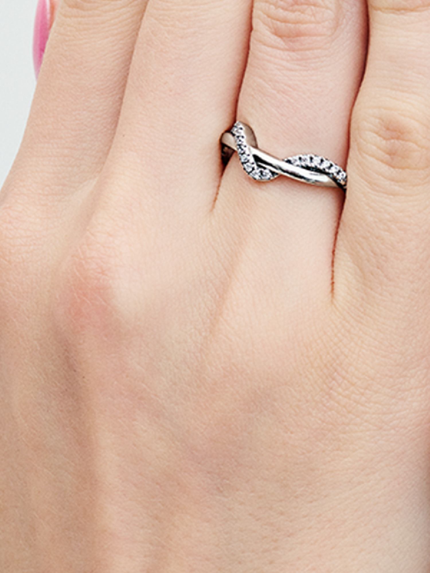 Sparkling Intertwined Wave Ring | スターリングシルバー | パンドラ'
