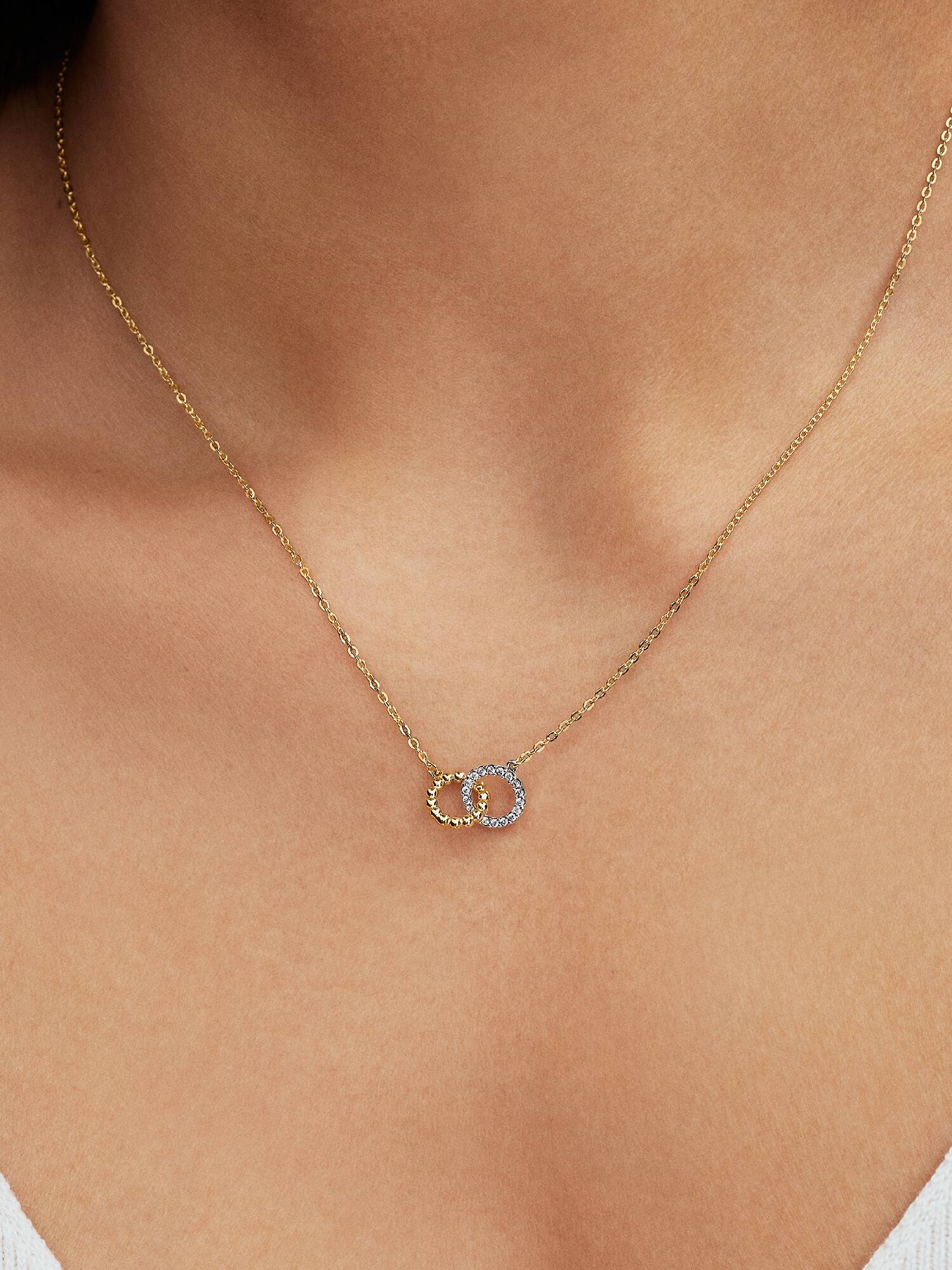 Beads & Pavé Interlocking Circles Necklace