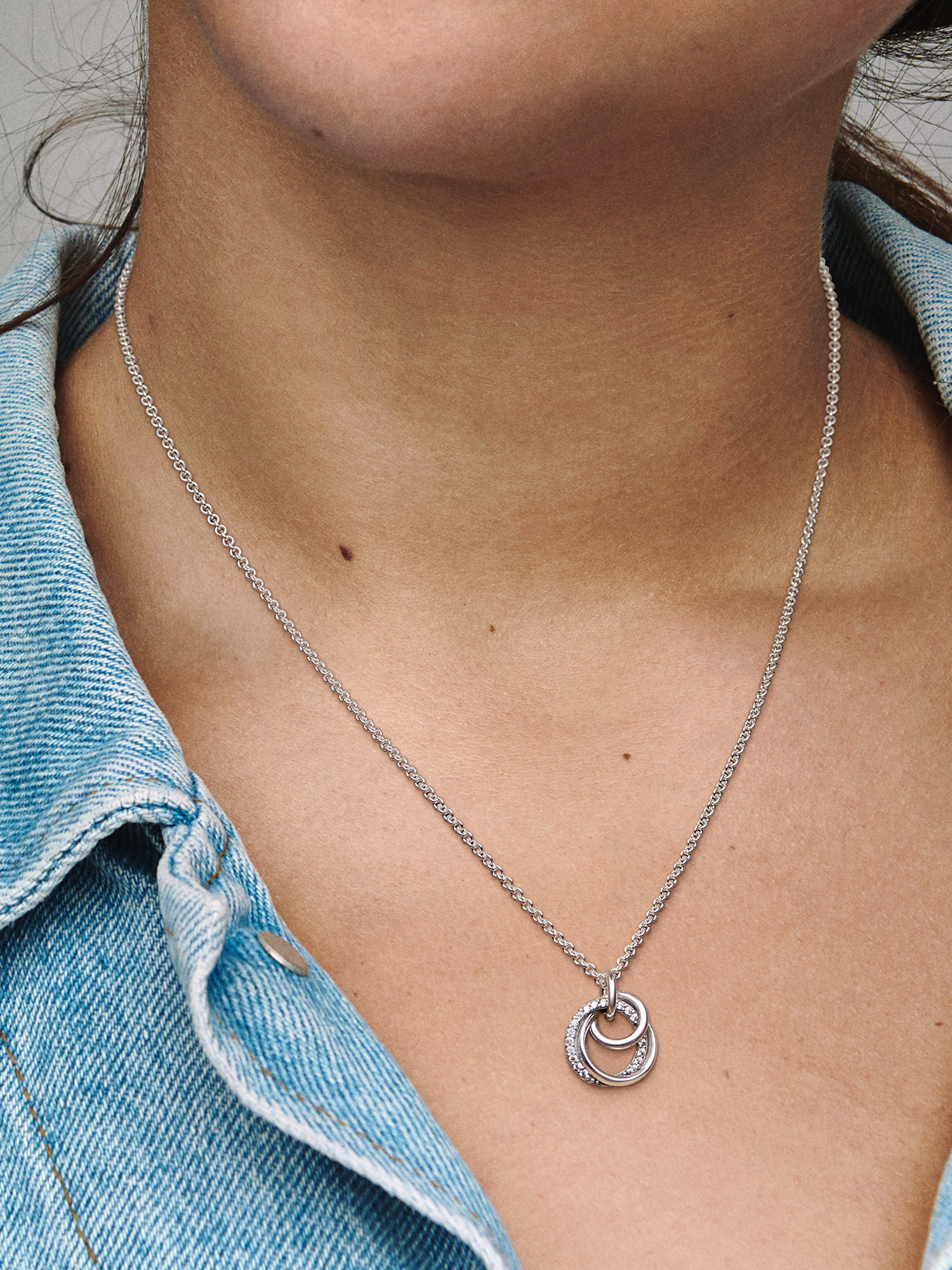 【値下げ】Pandora シルバー リングモチーフ ネックレス Family Always Encircled Pendant Necklace | スターリングシルバー