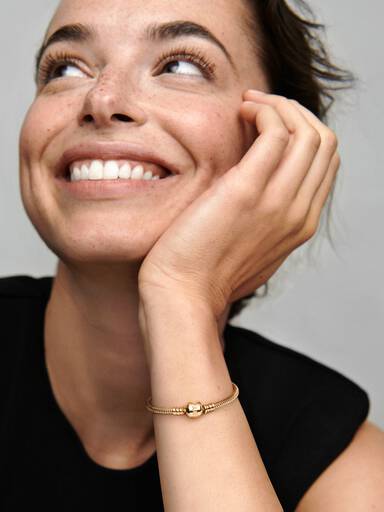 Moments Gold Clasp Bracelet
