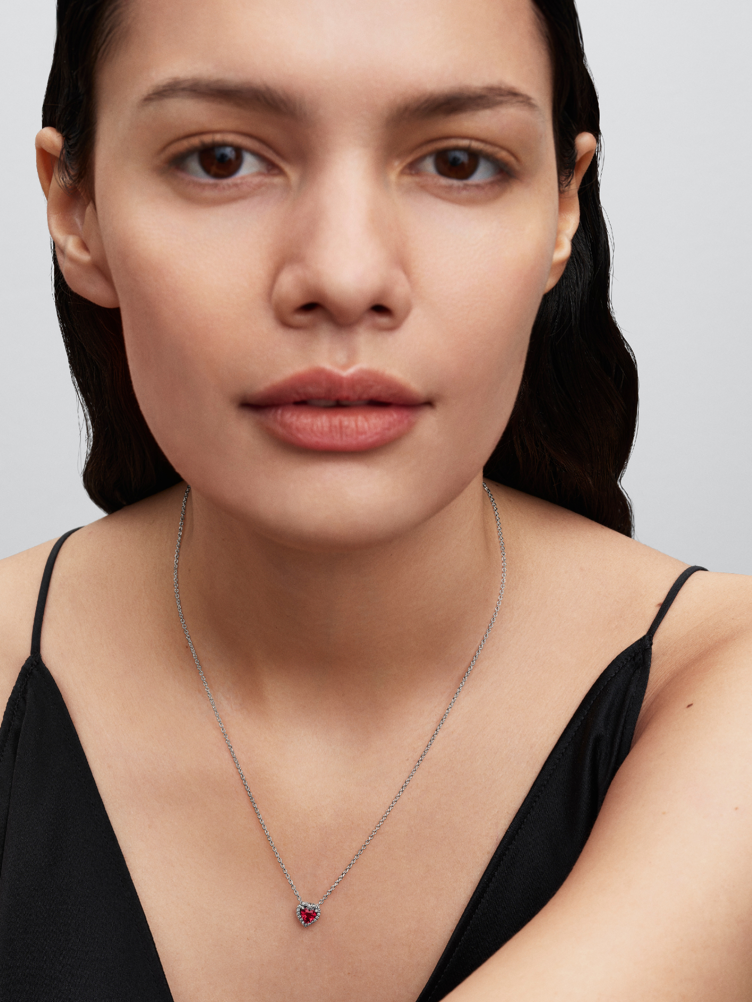 PANDORA パンドラ ネックレス レザーコード レッド系 Elevated Red 