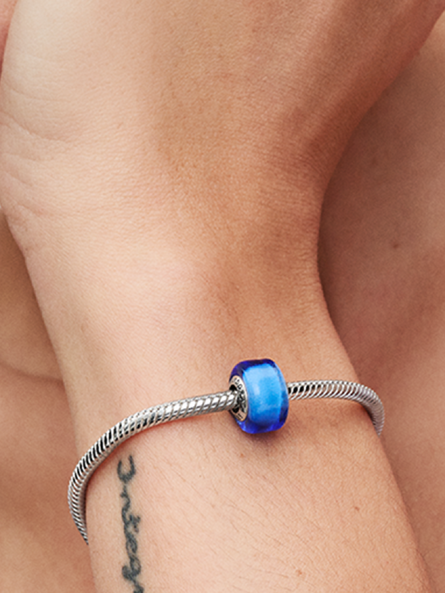 フランス アンティーク 希少キャッツアイ ブルームラーノガラスのミニシャンデリア Blue Mini Murano Glass Charm | スターリングシルバー | パンドラ'