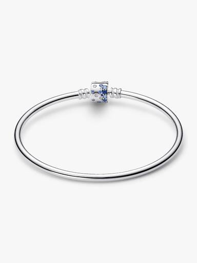 Sparkling Barrel Clasp Bangle
