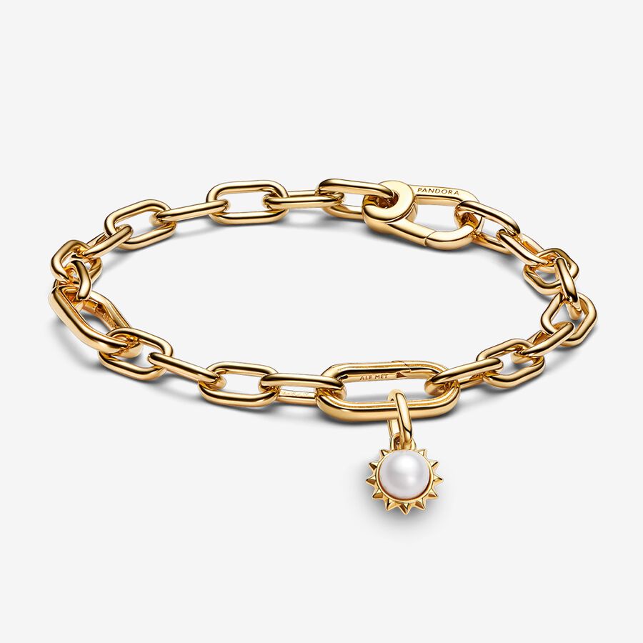 Pandora ME 14k Gold-Plated Charm and Bracelet Set image number 0