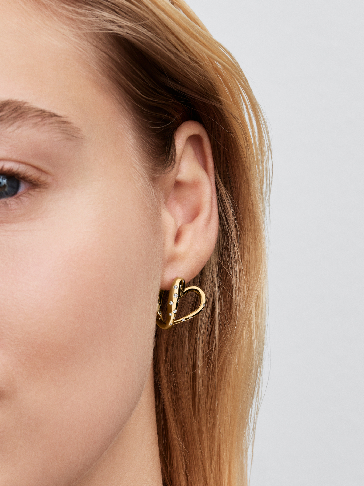 Organically Shaped Stone-Set Heart Hoop Earrings | ゴールドプレー